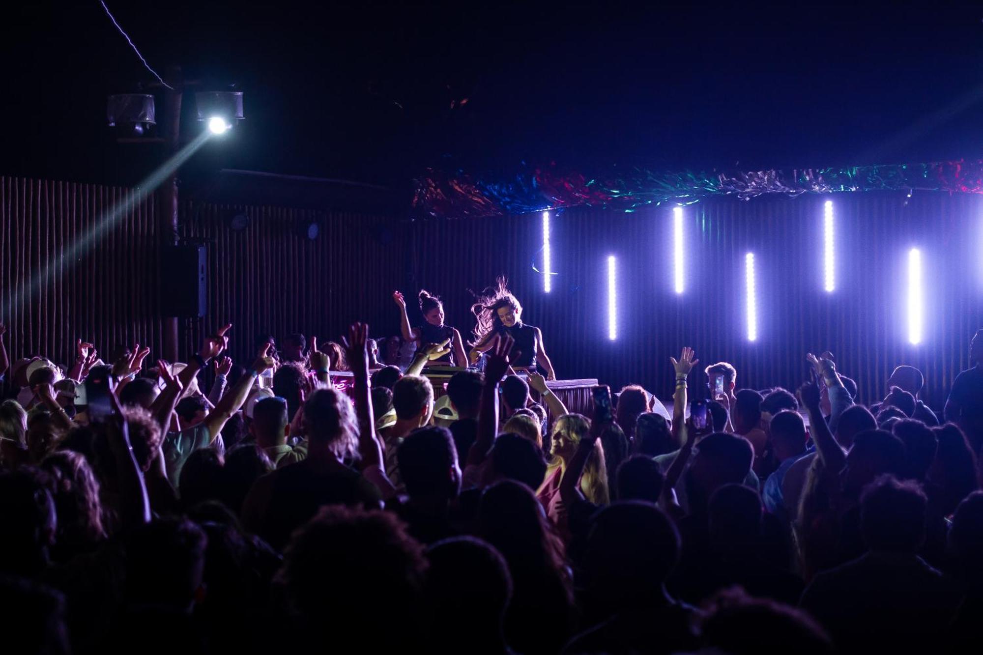 Cafe Jeri Hotel Jijoca de Jericoacoara Exterior foto The crowd at a nightclub